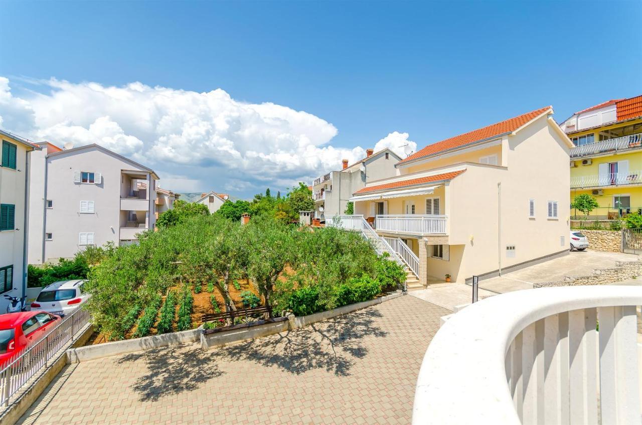 Apartments And Room Maestral Trogir Ngoại thất bức ảnh