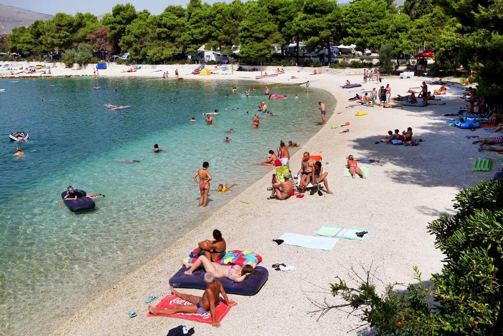 Apartments And Room Maestral Trogir Ngoại thất bức ảnh