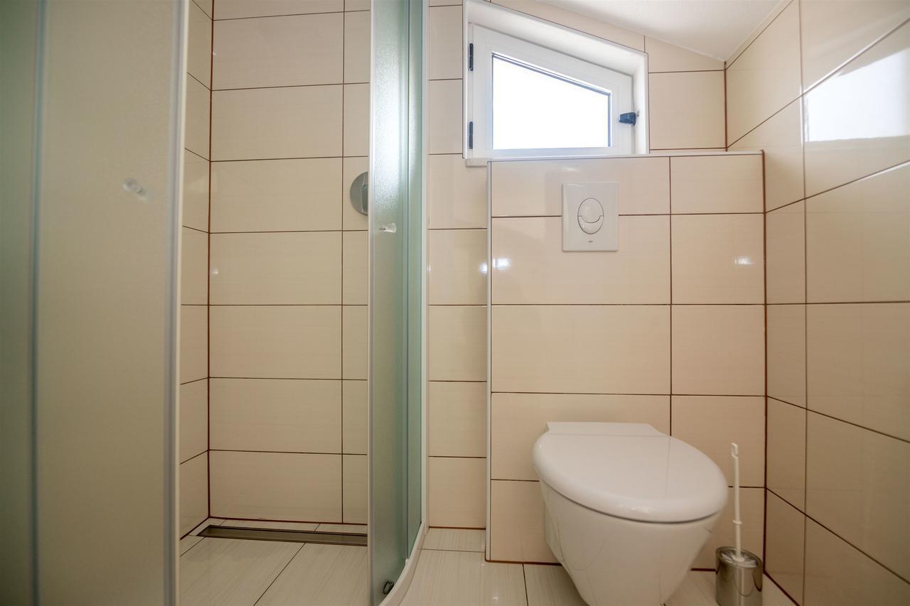 Apartments And Room Maestral Trogir Ngoại thất bức ảnh