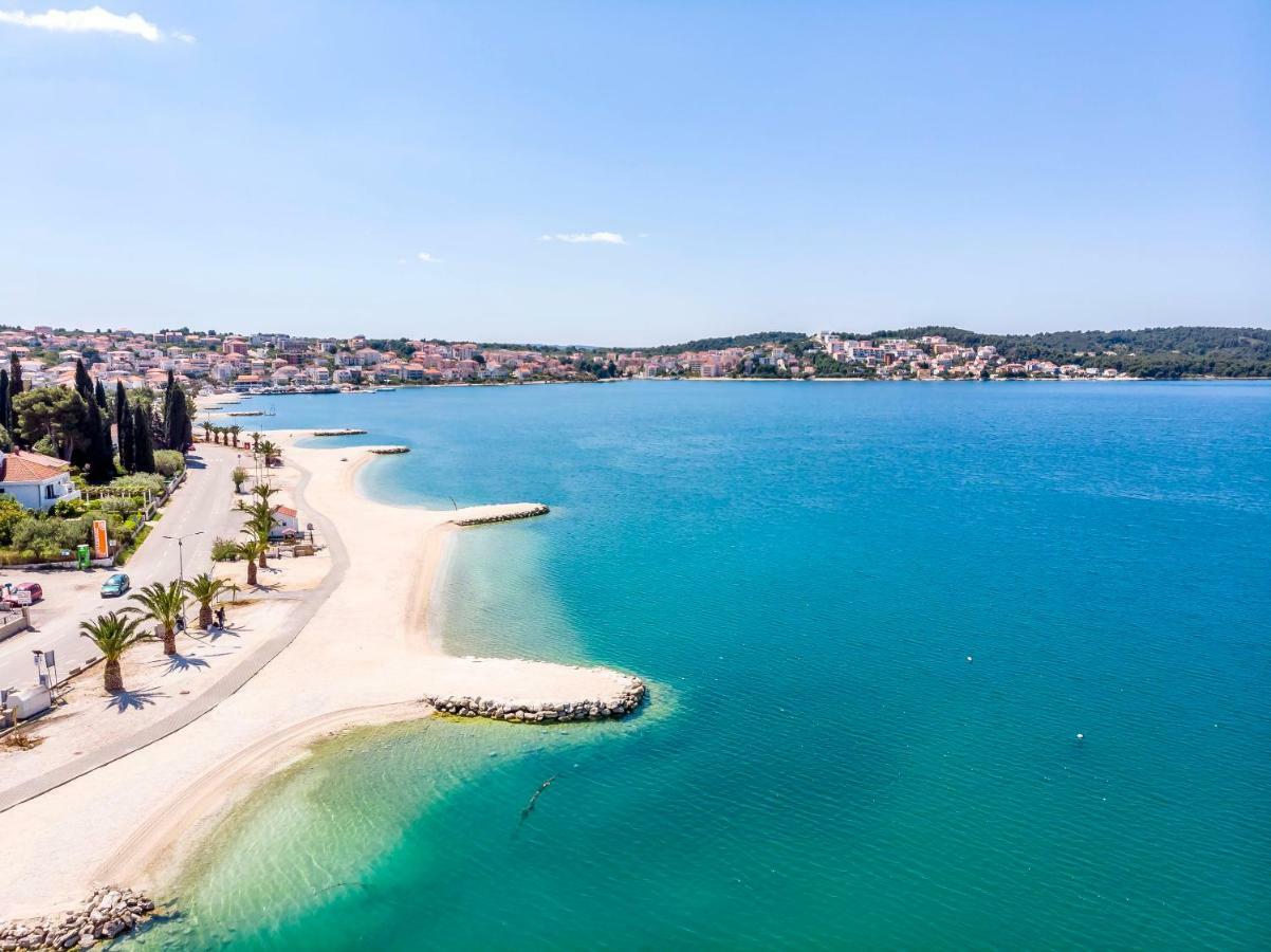 Apartments And Room Maestral Trogir Ngoại thất bức ảnh